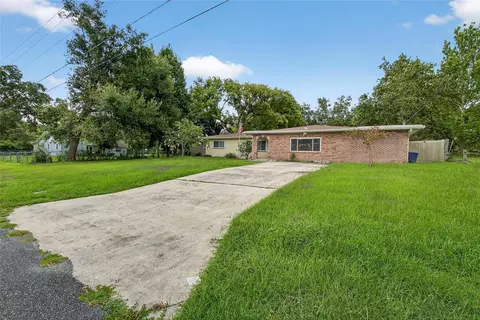 12325 Green Oak Ln, Dade City, FL 33525