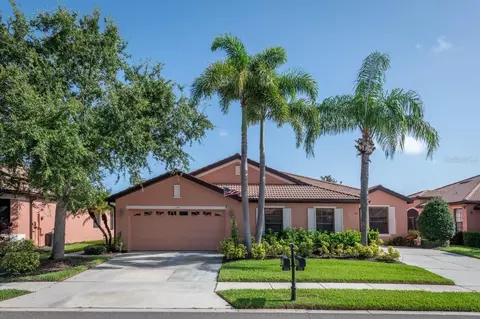 124 Shell Falls Dr, Apollo Beach, FL 33572