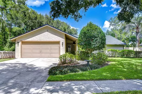15913 Winding Dr, Tampa, FL 33624