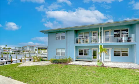 300 Venetian Dr #7, Clearwater, FL 33755
