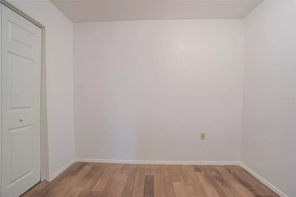 Bedroom - 2903 Oak Crest Dr, Plant City, FL 33565 photo 2 of 7