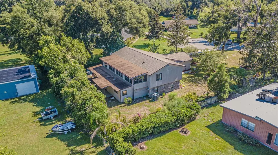 View/Area - 2903 Oak Crest Dr, Plant City, FL 33565 photo 5 of 5