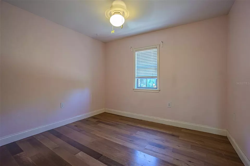 Bedroom - 2903 Oak Crest Dr, Plant City, FL 33565 photo 5 of 7
