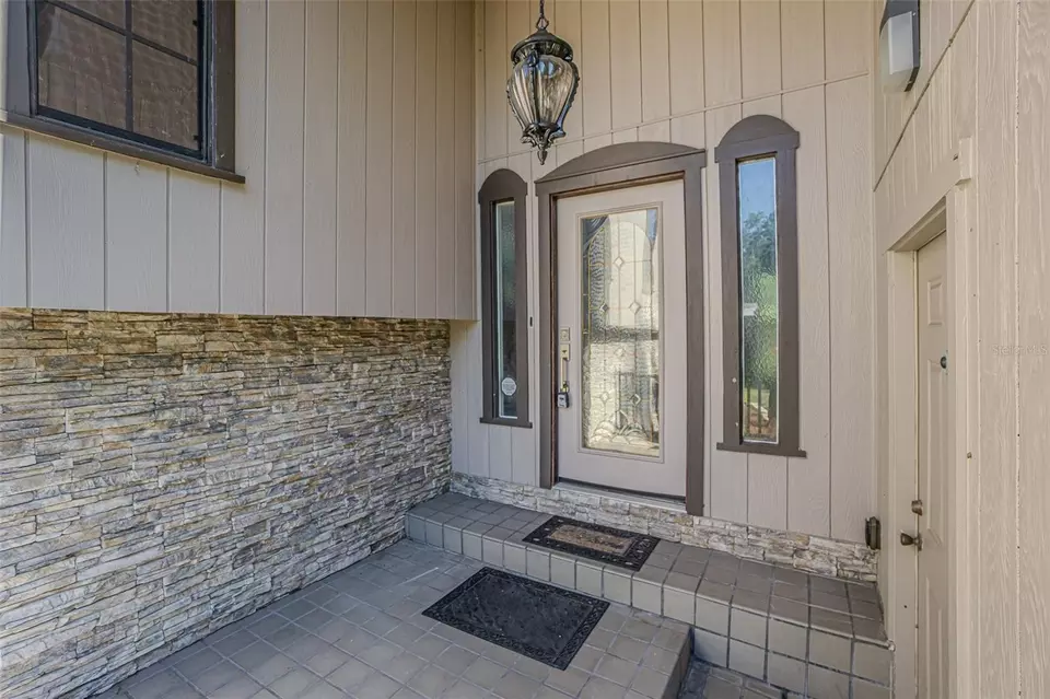 Entry Way - 2903 Oak Crest Dr, Plant City, FL 33565 photo 1 of 8