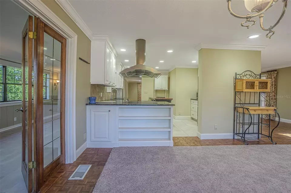 Kitchen - 2903 Oak Crest Dr, Plant City, FL 33565 photo 1 of 4