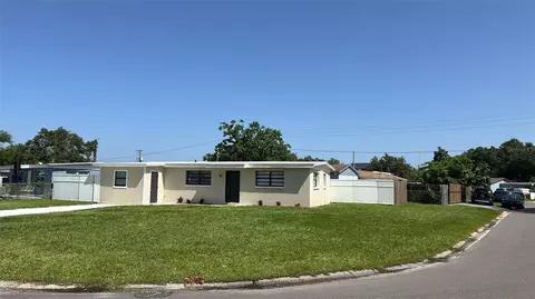 2921 Sample Loop, Tampa, FL 33619