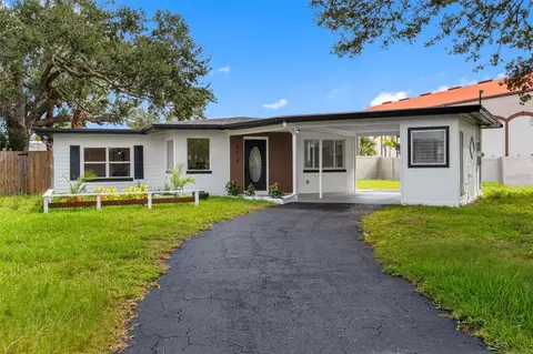 2413 Baywood Dr E, Dunedin, FL 34698
