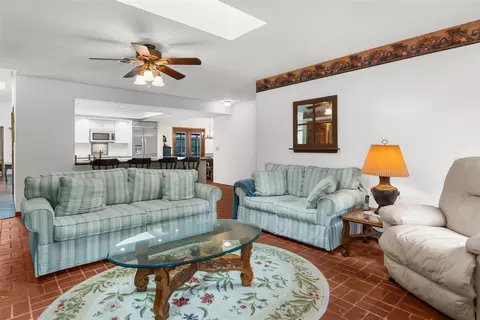 Living - 17131 Dalberg Dr, Spring Hill, FL 34610 photo 3 of 4