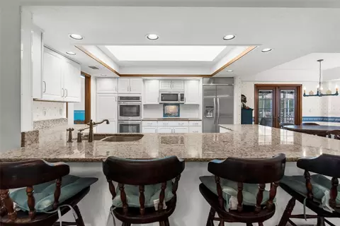 Kitchen - 17131 Dalberg Dr, Spring Hill, FL 34610 photo 7 of 10