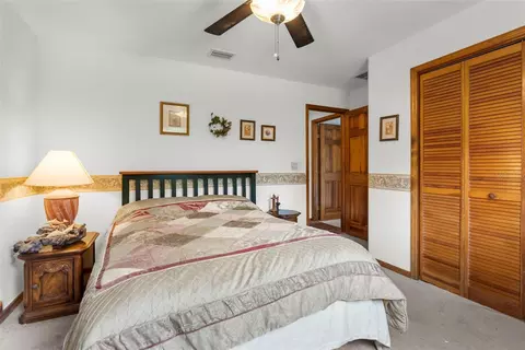 Bedroom - 17131 Dalberg Dr, Spring Hill, FL 34610 photo 4 of 6
