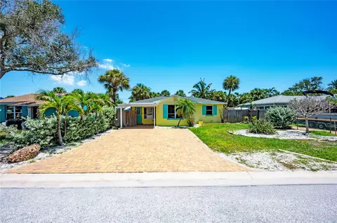 504 79th Ave, Saint Pete Beach, FL 33706