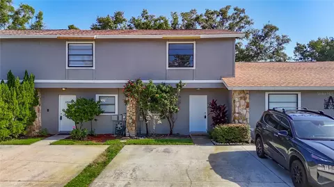 10047 Lake Oak Cir, Tampa, FL 33624
