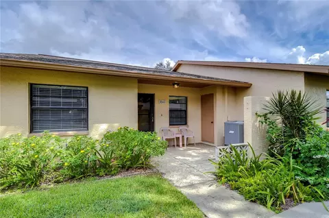 38411 Cottonwood Pl, Zephyrhills, FL 33542