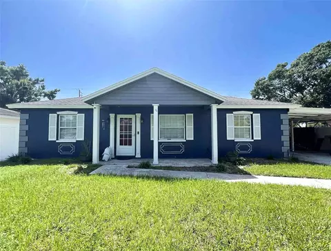 4902 Holiday Dr, Tampa, FL 33615