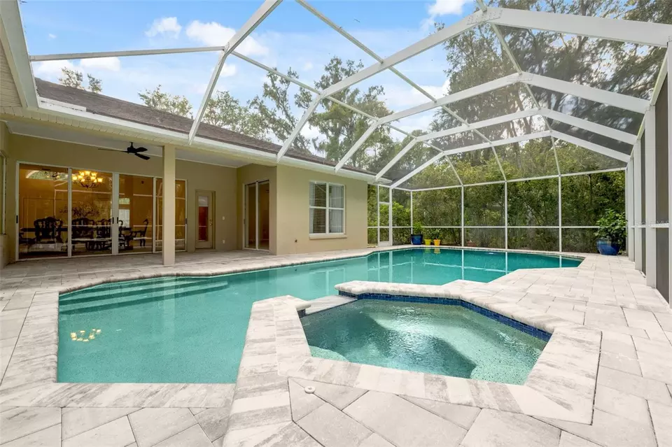 Exterior - 27641 Lincoln Pl, Wesley Chapel, FL 33544 photo 7 of 25