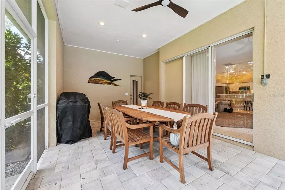 Exterior - 27641 Lincoln Pl, Wesley Chapel, FL 33544 photo 4 of 25
