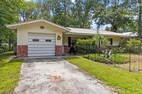 516 S Tuck Pt, Inverness, FL 34450