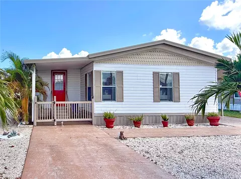 119 S Saint Thomas Cir, Apollo Beach, FL 33572