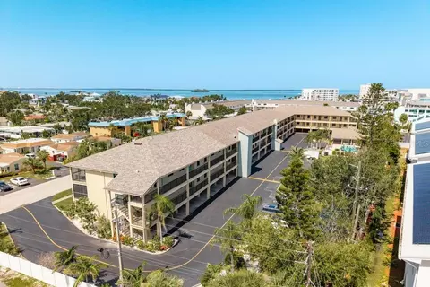 460 S Paula Dr #407, Dunedin, FL 34698