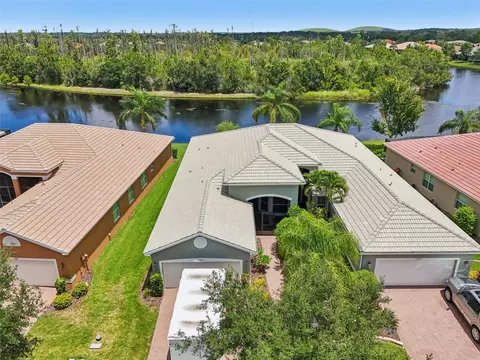 15837 Aurora Lake Cir, Wimauma, FL 33598