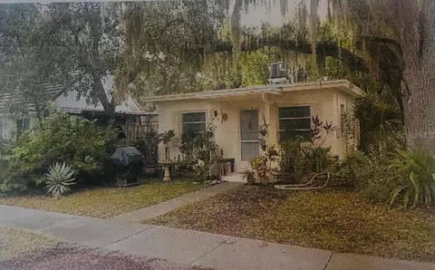 303 S Vincent St, Crystal Beach, FL 34681