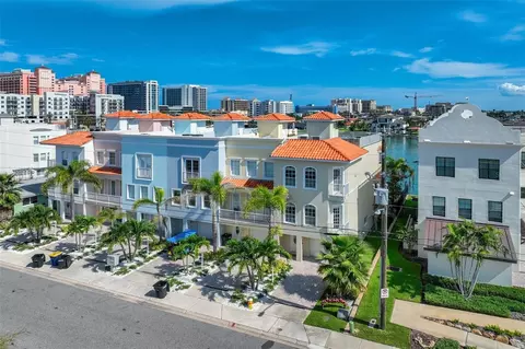 140 Brightwater Dr #6, Clearwater Beach, FL 33767
