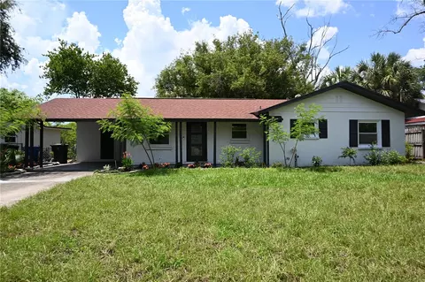 8609 Driftwood Dr, Tampa, FL 33615