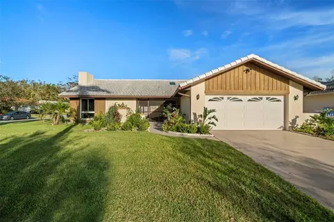6931 122nd St, Seminole, FL 33772