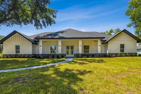 3615 Swindell Rd, Plant City, FL 33565