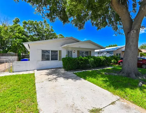 5628 17th Ave N, Saint Petersburg, FL 33710