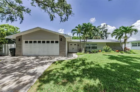 1180 Nelson St, Dunedin, FL 34698