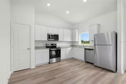 Kitchen - 13303 Tula Loop, Astatula, FL 34705 photo 1 of 2