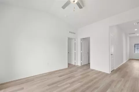 Entry Way - 13303 Tula Loop, Astatula, FL 34705 photo 2 of 4