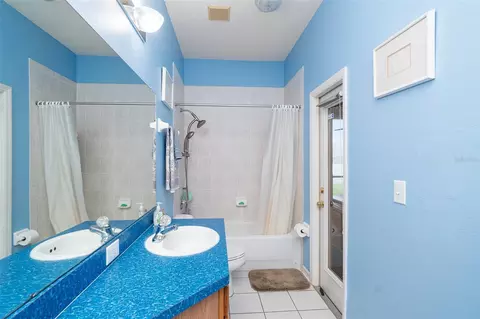 Bath - 10903 Wildcat Dr, Riverview, FL 33579 photo 3 of 3