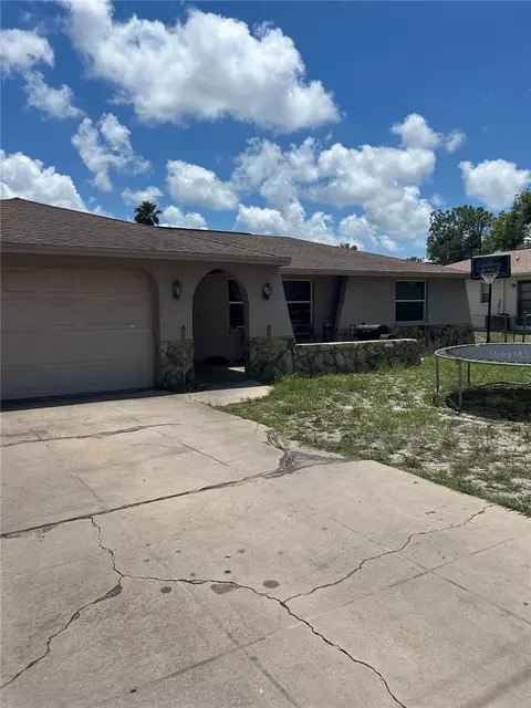15930 Adobe Dr, Hudson, FL 34667