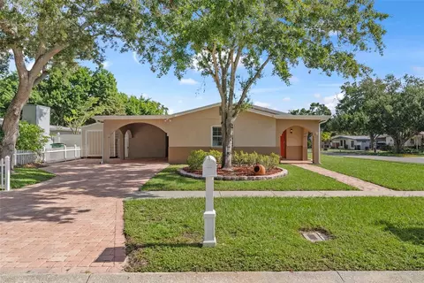 2901 W Paxton Ave, Tampa, FL 33611