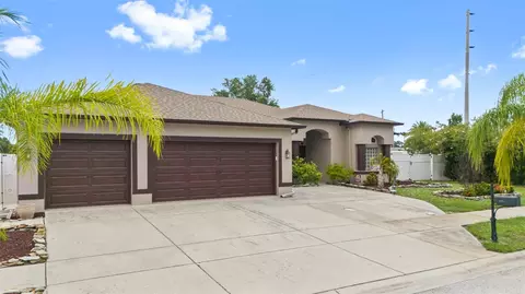 8000 Baytree Dr, New Port Richey, FL 34653