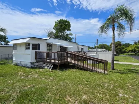 7215 Lofty Dr, Port Richey, FL 34668