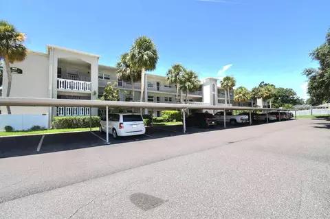 946 Virginia St #102, Dunedin, FL 34698