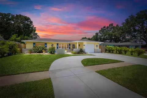 502 E Lake Dr, Largo, FL 33771 photo 1