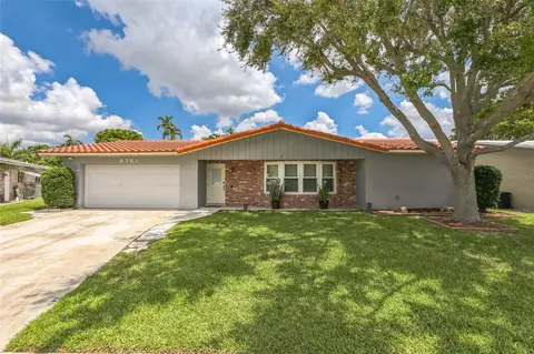 6761 NW 20th St, Margate, FL 33063