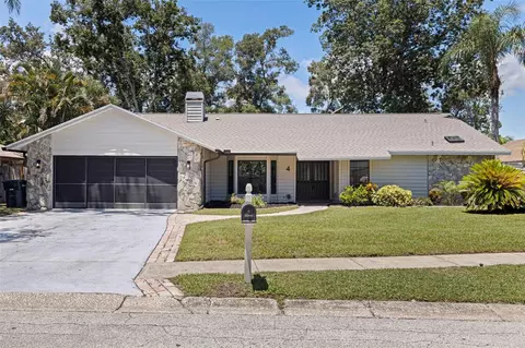 4 Idlewilde Dr, Safety Harbor, FL 34695