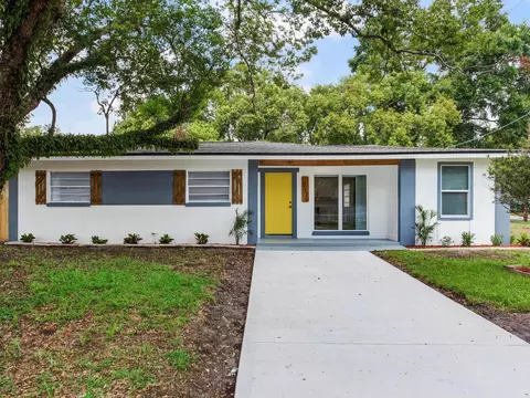 10120 N Aster Ave, Tampa, FL 33612