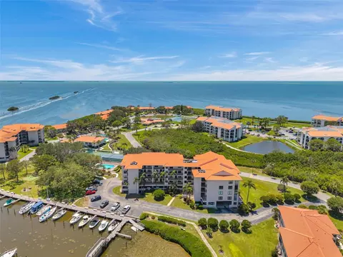 1806 Mariner Dr #117, Tarpon Springs, FL 34689