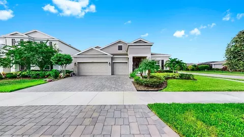 7530 Paradiso Dr, Apollo Beach, FL 33572