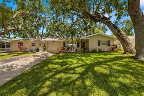 1434 Thames Ln, Clearwater, FL 33755