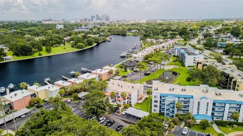 2424 W Tampa Bay Blvd #L302, Tampa, FL 33607