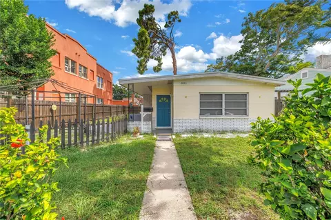 2026 Burlington Ave N, Saint Petersburg, FL 33713
