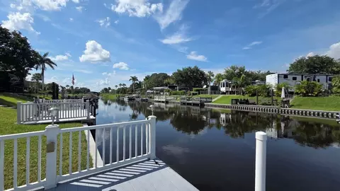 432 Waterway Dr, River Ranch, FL 33867