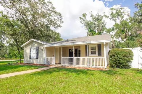 1116 N Johnson St, Plant City, FL 33563
